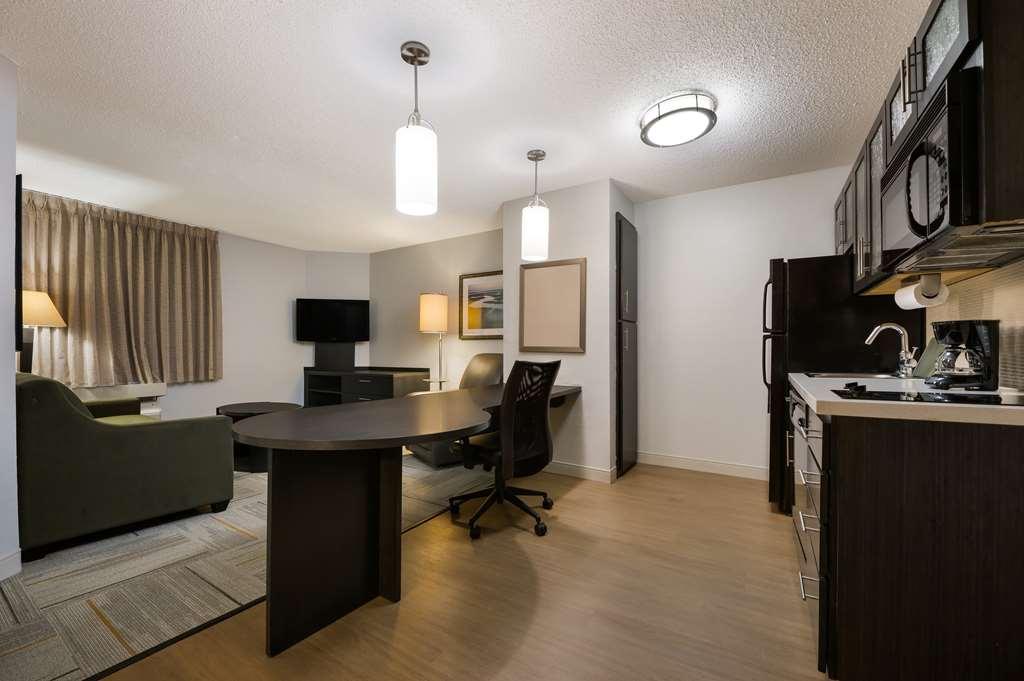 Sonesta Simply Suites Huntsville Research Park Habitación foto